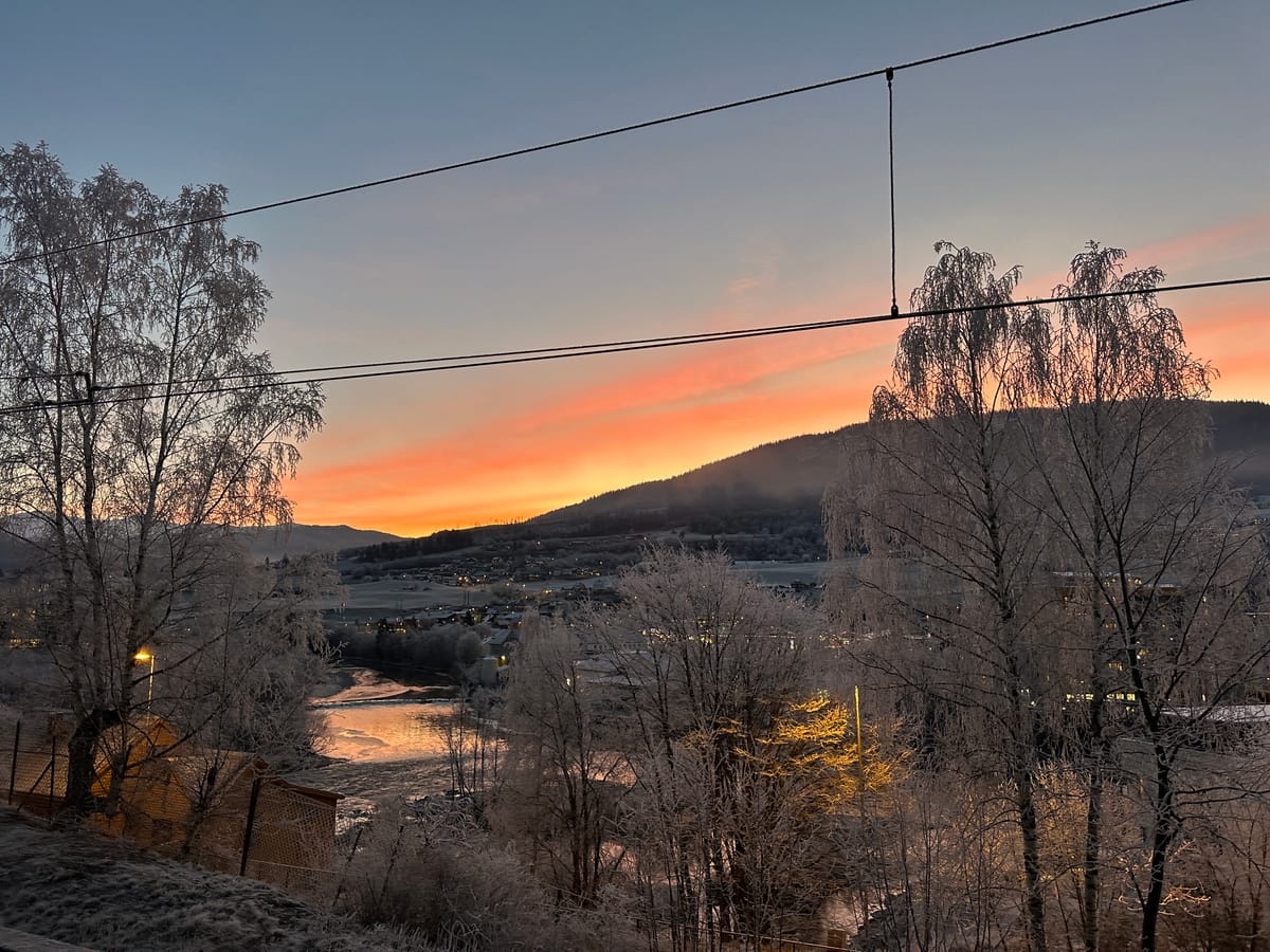 Om venting, bøker, film og strikking